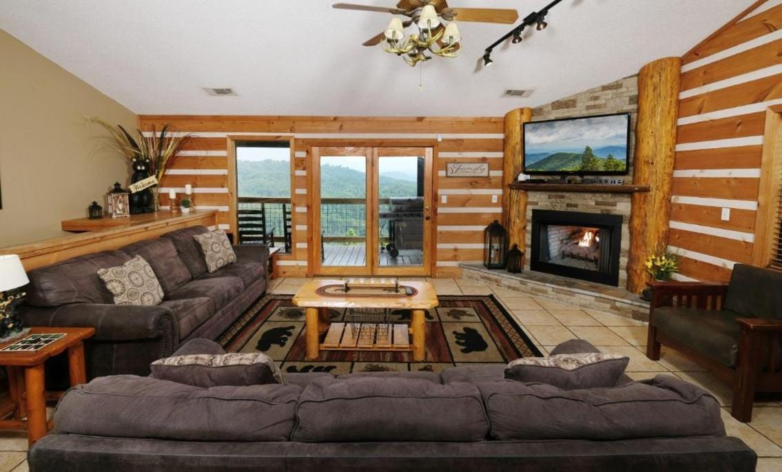 Smoky View With A Twist Villa Pigeon Forge Exterior foto